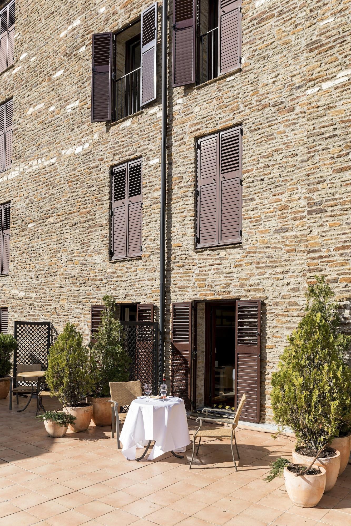 Parador De La Seu D'Urgell Exterior photo